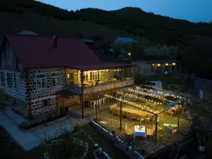 แชมิช เกสท์เฮ้าส์