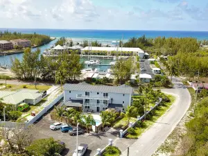 Villa Marina Suites