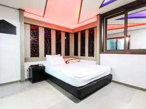 Jinju Rock Self Check-in Motel