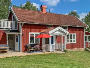 3 Bedroom Awesome Home in Vrigstad