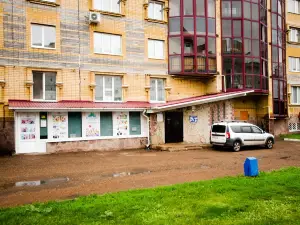 Apartment "Kvartirniy Vopros" on Artema 89