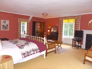 Newburgh House Bed & Breakfast