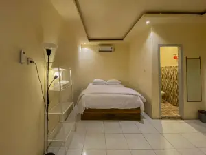 Urbanview Hotel ME Jayapura