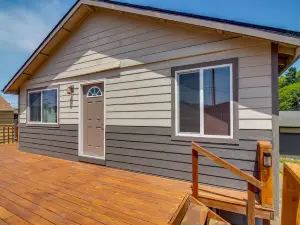 Winchester Bay Vacation Rental Near Dunes and Atv!