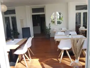 Monteurwohnung in Wesermarsch, Küche, Einzelbetten, Stedinger Landhotel