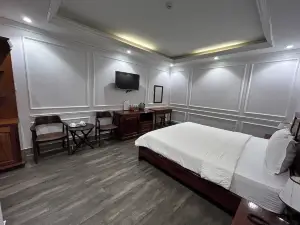 Nhật Tân Hotel