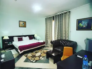 Vertus Hotel and Suites