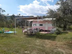 Mary 's Retro Caravan