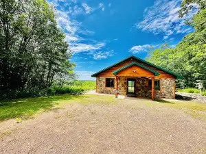 Trail Access! Private Hilltop Cabin with Big Valley Views