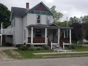 Beautiful Victorian in Downtown Cheboygan