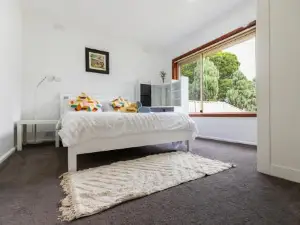 Entire Villa at North Dandenong