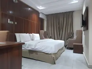 HOTEL 69 PALMS