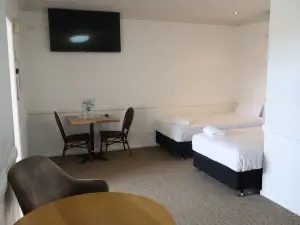Park Avenue Hotel Motel
