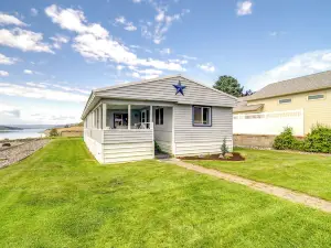 Seven Bays Vacation Rental on Lake Roosevelt!