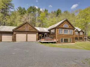 Luxury Vermont Vacation Rental Private Hot Tub!