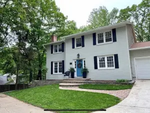 Spacious 1 BR Modern Basement Suite near GMU w/private entry - Updated Amenities