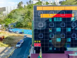 Geojedo Queen Motel Pension