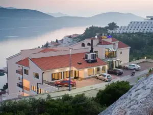 Hotel Adria