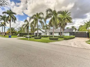 Spacious Miami Getaway - Outdoor Oasis and BBQ!