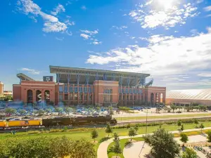 Holiday Inn & Suites College Station-Aggieland