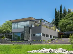 Calina Casa de Huespedes