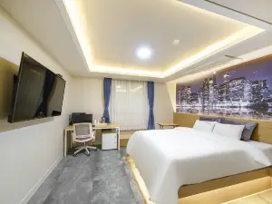 Gwangju Unam-Dong Yeogijoa