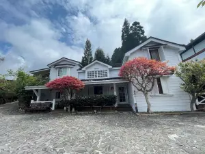 拉拉山和風山莊