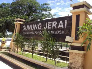 HOMESTAY RIA MESRA GURUN (MUSLIM ONLY)