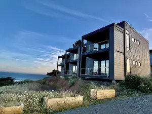 The Cove at Port Orford: Cormorant Suite