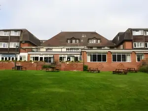 The Oaklands Hotel