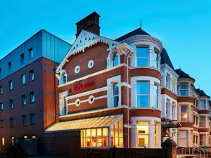 이비스 벨파스트 퀸즈 쿼터