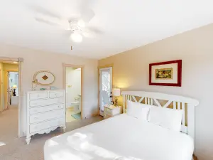 Oceanside Home In Corolla with Private Pool and Hot Tub