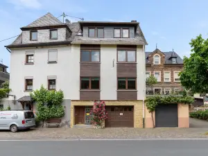 Haus Blaue Traube Mit Moselblick