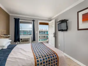 Boardwalk Hotel Charlee & Apartments Beach Hotel Oceanfront