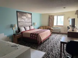 West Point Inn & Suits