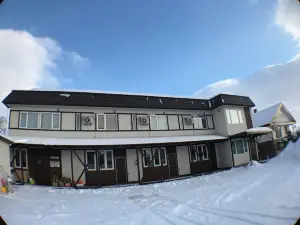 Tsuru Apartments