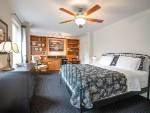The Monte Vista Hotel