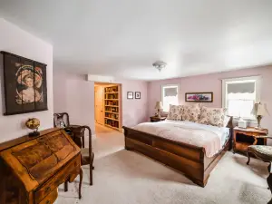 Adair Country Inn & Restaurant