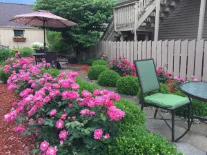 Weller Haus Bed, Breakfast & Event Center
