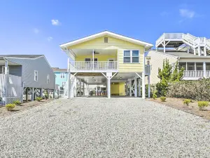 1 Bock to Beach Sunset Beach Home with Private Deck