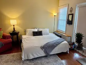 Charming 1-bedroom apartment in Floyd