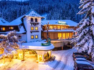 特拉勒霍夫飯店