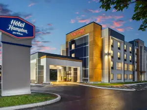 Hampton Inn & Suites by Hilton Montreal-Dorval