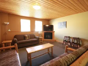 Executive Suite by Apex Mountain Lodging