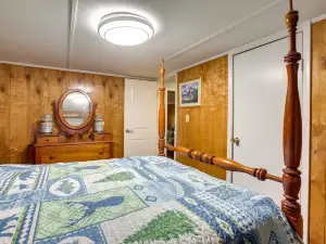 Burkesville Vacation Rental - 5 Mi to the Lake!