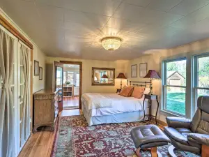 Carbondale Home - Steps to Dine, Shop and Hike!