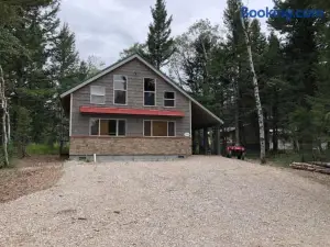 Heated Floors, Hot Tub, Grill