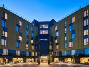 Courtyard London Heathrow Airport