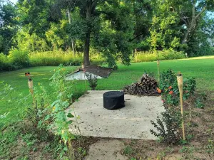 Serenity's Sanctuary in this quiet, peaceful 2 bdr 1 bath bungalow. Pet friendly