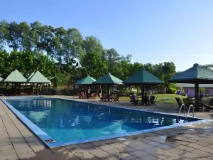Laya Leisure